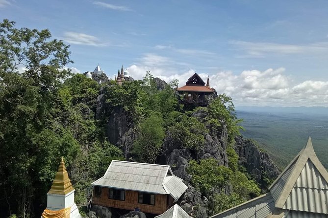 1 day Private Tour to Unseen Temple in Lampang - Timing, comfort, and how to plan your own day