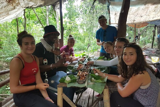 1 Day Trekking in Chiang Mai - Hilltribe village time and herbal medicine lessons
