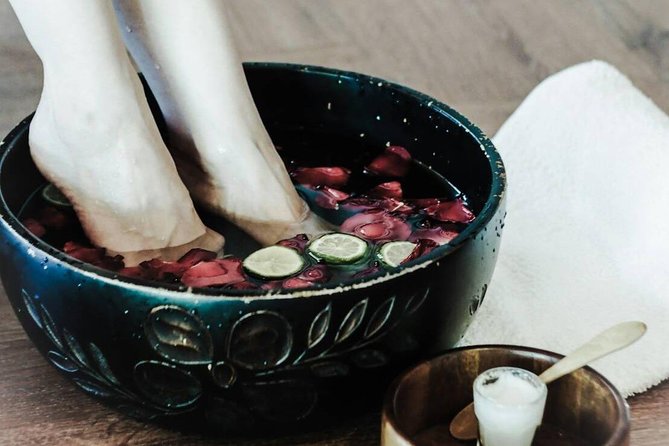 1 Hour Foot Relaxing - Free Transportation - Pickup, cool tea, and salt scrub: the step-by-step arrival