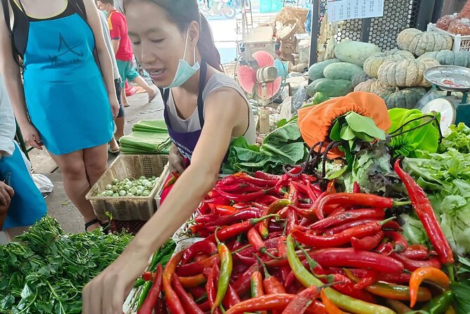 6-Hour Akha Tribe Culture and Cooking Class in Chiang Mai - Outdoor Kitchen, Air-Conditioned Dining, and How to Dress
