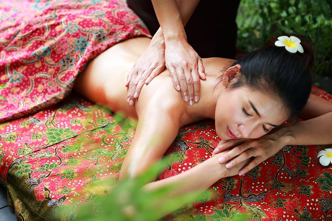 Aromatherpy Oil Massage at award winning Fah Lanna Spa - Old City Branch - Fah Lanna Spa in Chiang Mai’s Old City, and Why This Massage Works