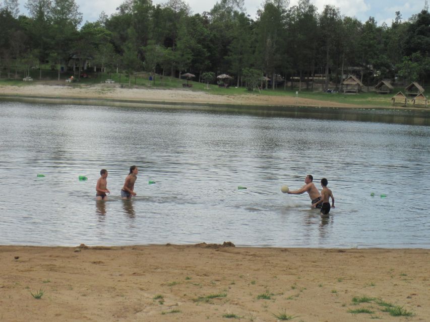 Chiang Mai: 24 km Leisure Cycling & swim Lake Huay Tueng Tao - Continuing toward Mt Suthep: scenery and culture without the big-city crush