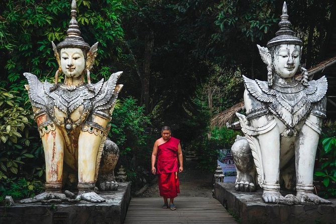 Chiang Mai Best City Tour with Doi Suthep & Iconic Temples - Tha Phae Gate: Old Chiang Mai’s Historic Doorway