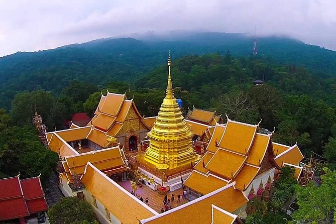 Chiang Mai Best City Tour with Doi Suthep, Pha Lat & Chedi Luang - Wat Chedi Luang: the massive pagoda that survived a big earthquake