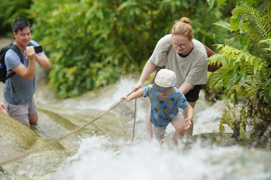 Chiang Mai: Bua Thong Sticky Waterfall & Huge Cave & Buffet - FAQ