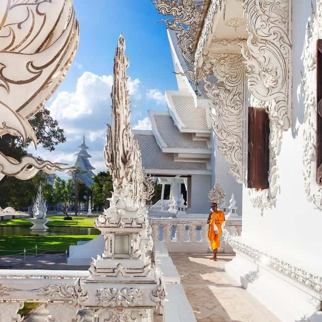 Chiang Mai: Chiang Rai Famous Temples & Hot Springs Day Trip - Baan Dam Museum and the oddball factor