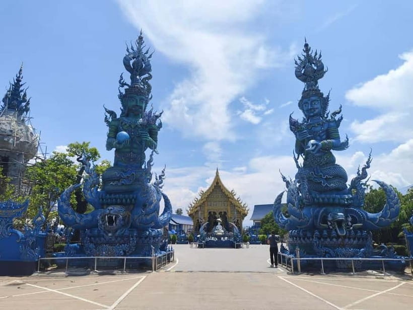 Chiang Mai: Chiang Rai Red, White, and Blue Temples day tour - Wat Rong Suea Ten Blue Temple: symbolic colors, short visit time