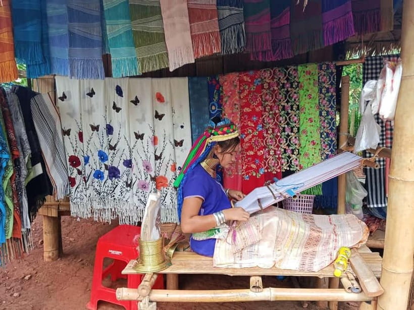 Chiang Mai: Chiang Rai Red, White, and Blue Temples day tour - Long Neck Hilltribe village option: add culture, but plan for timing