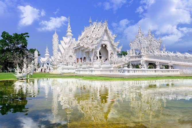 Chiang Mai-Chiang Rai:White-Black-Blue Temple-Golden Triangle-Keren-Boat Trip - The long-drive reality: start at 7:00 am, return late