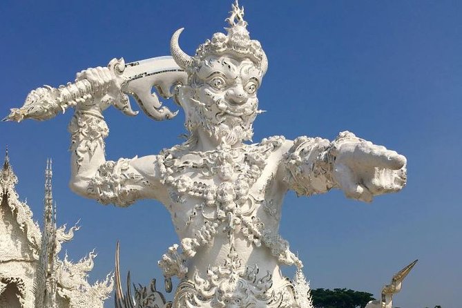 Chiang Mai-Chiang Rai:White-Black-Blue Temple-Golden Triangle-Keren-Boat Trip - Rong Khun White Temple: mirror mosaics and a time-boxed visit