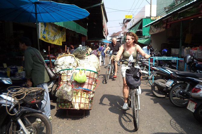 Chiang Mai City Culture Half-Day Cycling Tour - The Women’s Correctional Institution Refreshment Stop