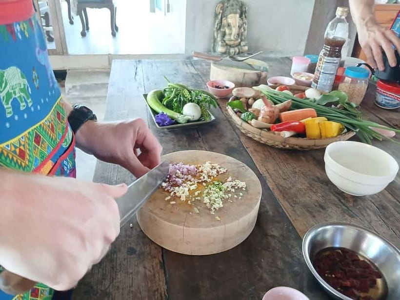 Chiang Mai : Cook in Farm, Market tour & Go by a Local Train - Who should book this farm and market cooking plus train ride