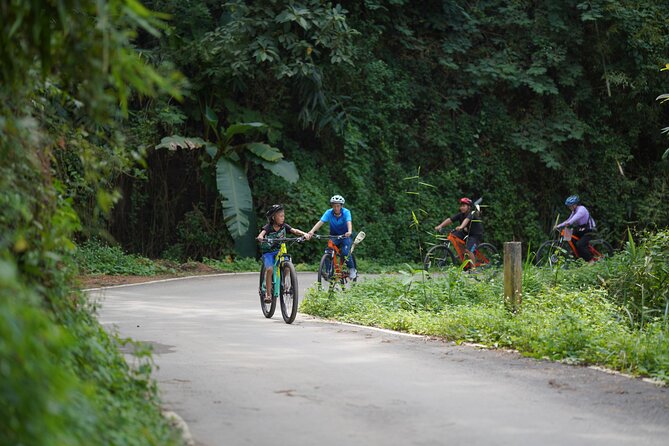 Chiang Mai: Cycling Nam Phare Countrysides, Breezy-Relax & Lunch - Guide Briefing and a Small-Group Feel