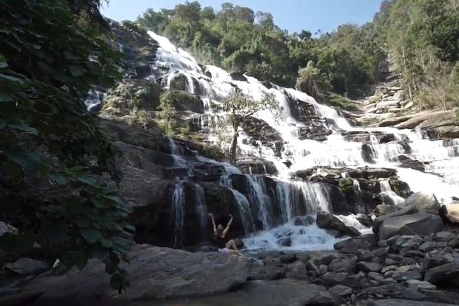 CHIANG MAI: Doi Inthanon-Trekking Pha Dok Seaw-Waterfall-Lunch - Guides, names you might hear, and how the day gets better