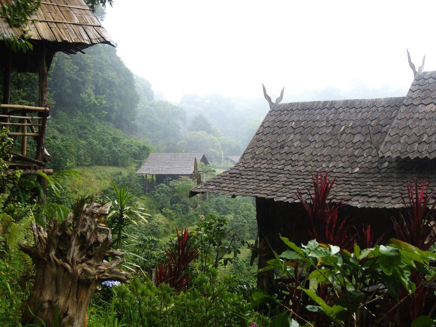 Chiang Mai: Doi Suthep National Park Leisure Hiking & Biking - Wat Phra That Doi Suthep: the temple-and-views payoff