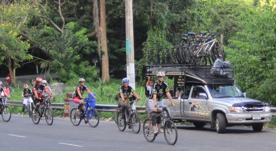 Chiang Mai: Doi Suthep National Park Leisure Hiking & Biking - Monthathan Waterfalls: flora, photos, and swim time