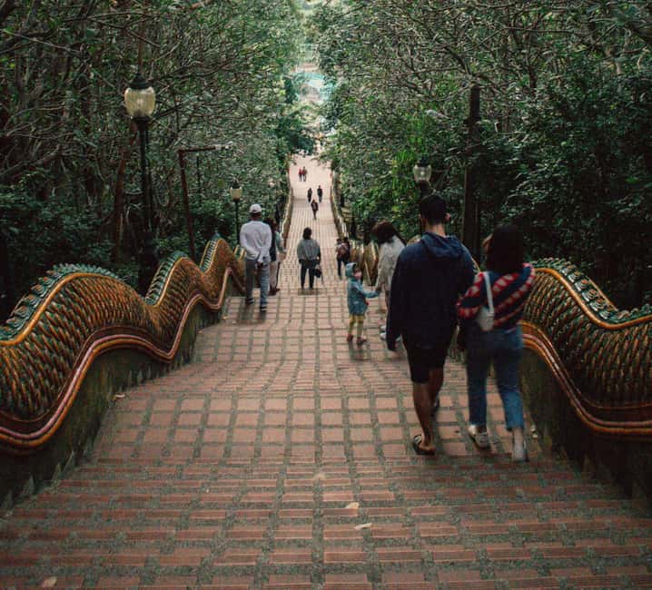 Chiang Mai: Doi Suthep Temple Guided Tour - 306 naga steps: the ascent that sets the mood