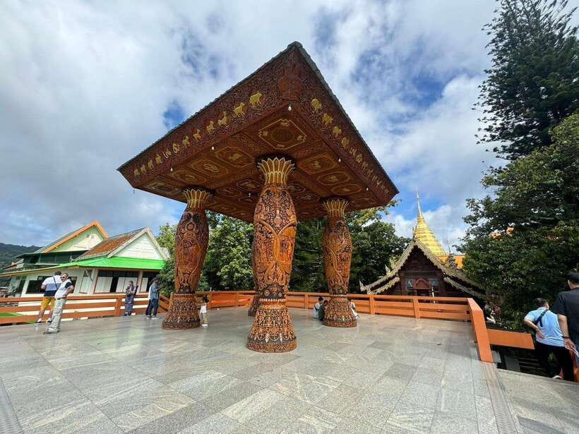 Chiang Mai: Elephant Sanctuary, Monk Trail & Doi Suthep Tour - Your Thai meal and fruit dessert break