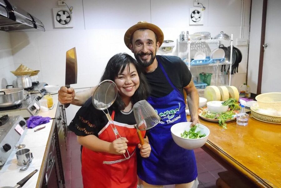 Chiang Mai: Evening Cooking Class and Local Market Visit - Evening Chiang Mai Dinner You Cook From Scratch