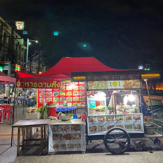 Chiang Mai: Evening Foodie Tour - Guide quality matters, and Mui comes up big