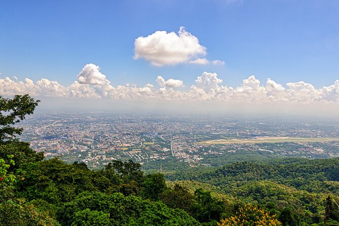Chiang Mai: Evening Tour to Doi Suthep & Wat Pha Lat - Stop 2: Wat Phra That Doi Suthep at 6:45 pm (Golden Pagoda Views, Monk Ceremonies)