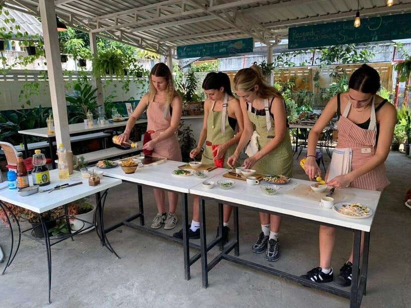 Chiang Mai: Half Day Cooking Class at Organic Farm - Market Shopping First: Why the Chiang Mai Ingredient Walk Matters