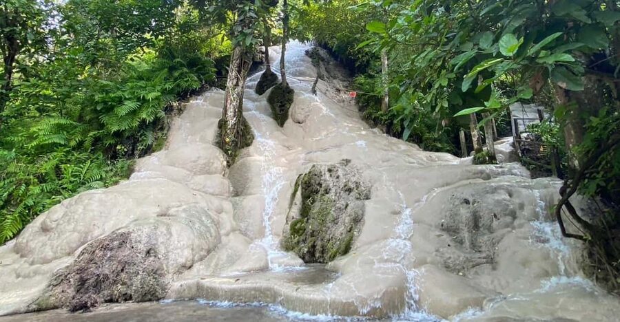 Chiang Mai Half Day Tour: Sticky Waterfall & Hotel Transfer - Sticky Waterfalls: climbing Bua Tong’s grippy limestone