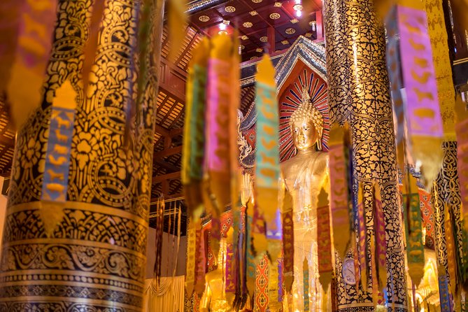 Chiang Mai: Historic Old City Bike Tour - Morning or Night - Getting on the bike: Discova start near Chang Puak Gate