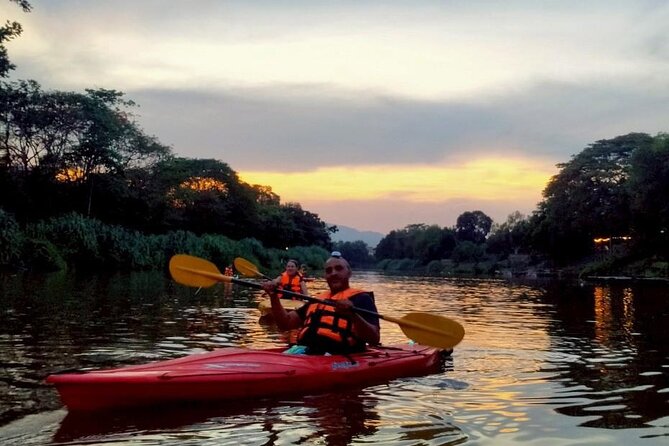 Chiang Mai: Kayak Under the Stars – 6 km to the Heart of the City - Stop 1, Ping River: From Mai Yai Trees to Bridge Lights