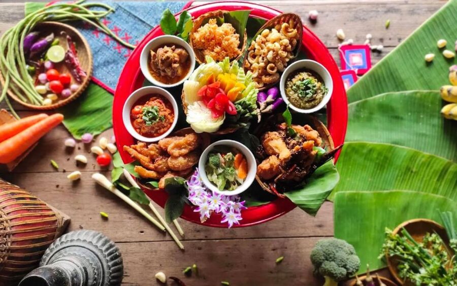 Chiang Mai: Khantoke Dinner with Traditional Performance - Traditional Lanna Dance and Folk Music, What You’re Actually Watching