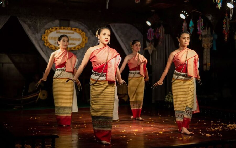 Chiang Mai: Khantoke Dinner with Traditional Performance - Pickup, Timing, and Avoiding the No-Show Risk