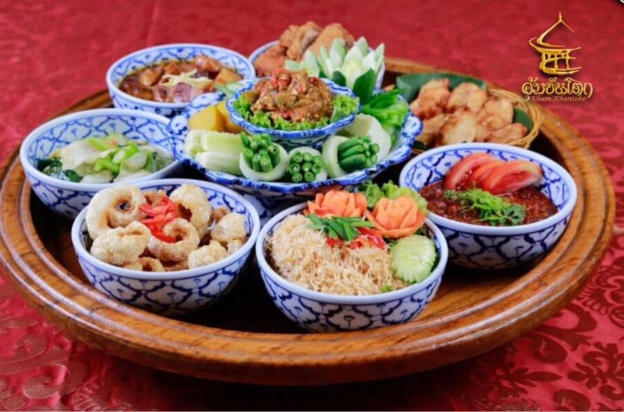 Chiang Mai: Khum Khantoke Northern Thai Cuisine and Show - Sound, Lighting, and Comfort: What to Plan For