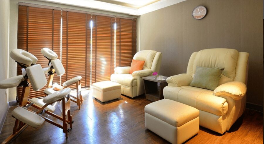 Chiang Mai: Let's Relax Chiang Mai Thapae E-Voucher - Who This Is Perfect For, and Who Might Skip It