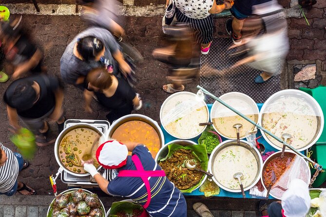 Chiang Mai Michelin Food Walking Tour with Professional Tour Guide - Your Guide Matters, and You Can Feel the Difference