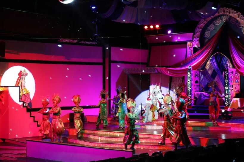 Chiang Mai: Miracle Cabaret Show - Who Should Book This Cabaret Night?