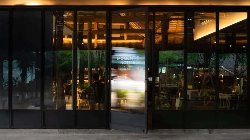 Chiang Mai: Moment's Notice Jazz Club F&B Packages - The 90 minute rhythm: how the music builds as you eat
