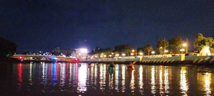 Chiang Mai: Ping River Night Kayaking into City Center - Who should book this Ping River night kayak?
