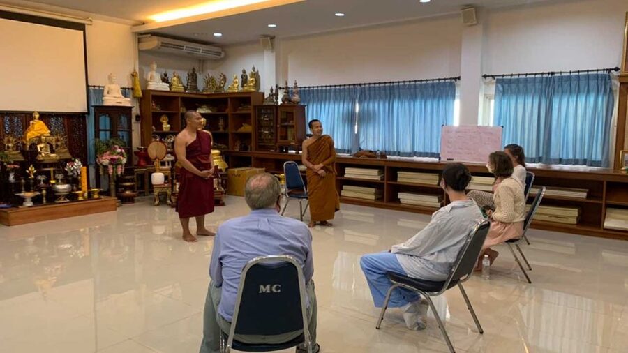 Chiang Mai: Silver Craftwork Temple Tour with Monk Meeting - Silver Smiths, Temple Decoration, and Why This Feels Different
