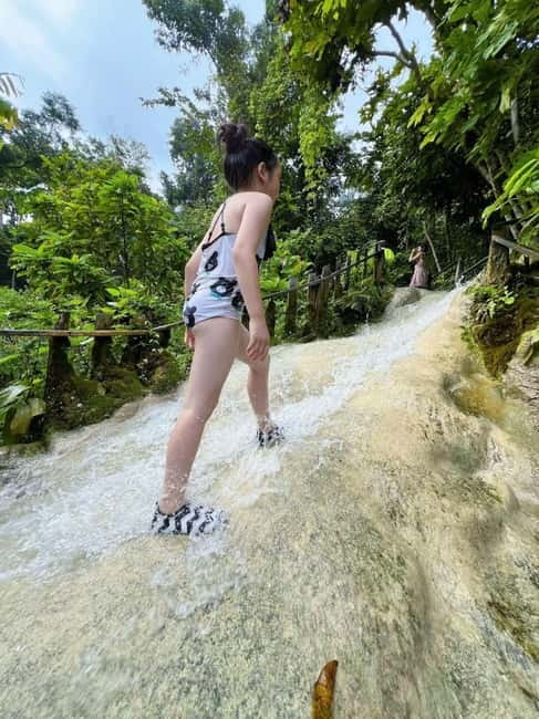 Chiang Mai Sticky Waterfall Adventure-Climb Like Spider-Man! - Bua Thong Sticky Waterfall and the Spider-Man climbing moment