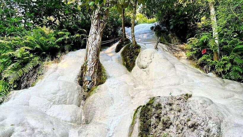 Chiang Mai: Sticky Waterfall, Chet Si Fountain Park Transfer - Sticky Limestone Climbing: What Makes Bua Thong Different