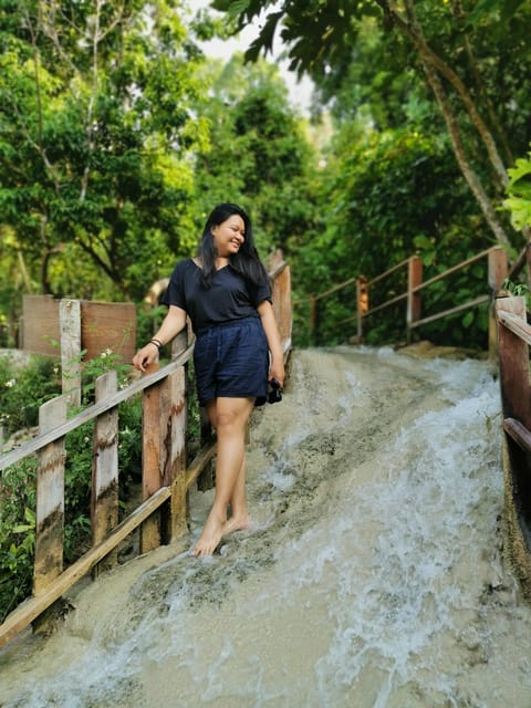 Chiang Mai: Sticky Waterfall scenic loop unseen lake &temple - Wat Phra That Chom Kitti: another viewpoint, another mood