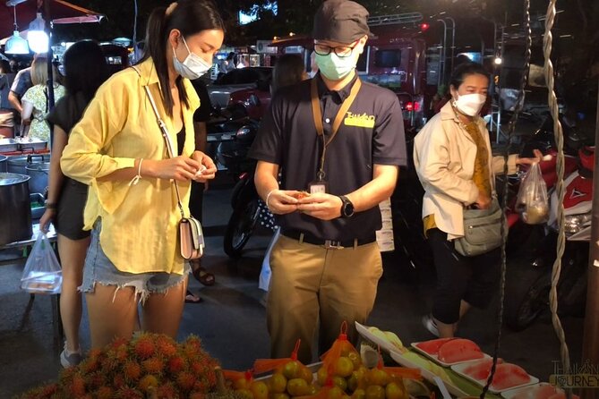 Chiang Mai Street Food Tour by Tuk Tuk with Pick Up - Market tastings and dessert: how this tour avoids the usual food-tour trap