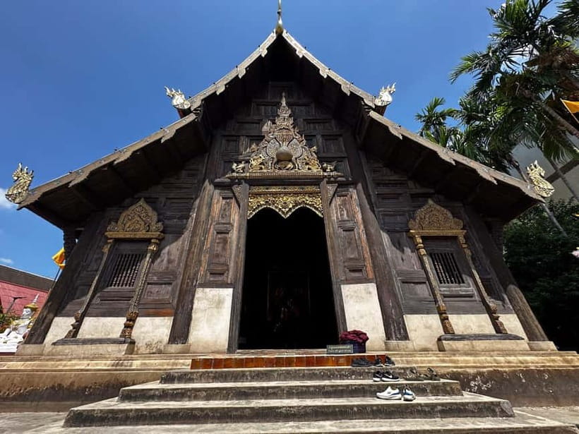 Chiang Mai: Temple And City Walking Tour Part I - The morning temple circuit, why this route feels worth it