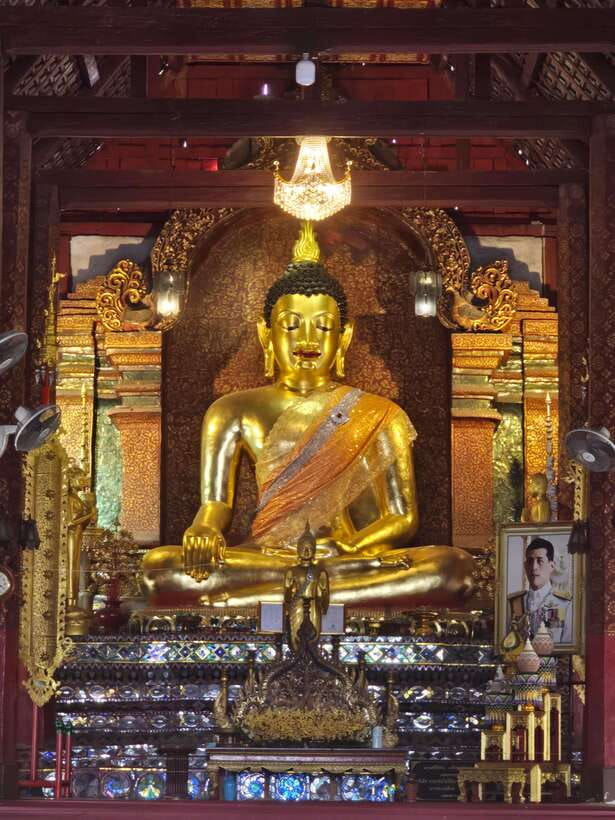 Chiang Mai: Temple & City Tour Part II - Wat Chiang Yuen, Shan Roots, and a 16th-Century Residential Past