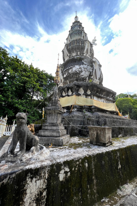 Chiang Mai: Temple & City Tour Part II - What You Should Bring (And What Can Get You Stopped)