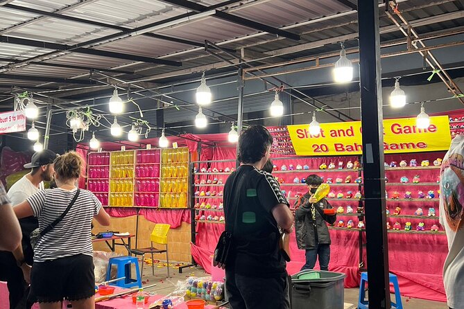 Chiang Mai Temples and Market Tuk-Tuk Evening Night Tour - Night Bazaar Finish: Food, Desserts, and Shopping With a Plan