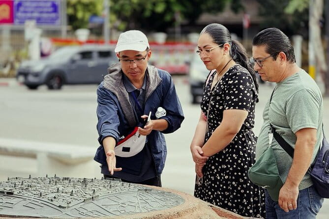 Chiang Mai Temples Visit Walking Tour with Ex-Monk Guide Part 2 - Starting at Three Kings Monument, where the stories begin