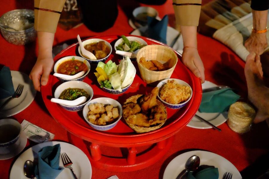 Chiang Mai Traditional Khan Toke Meal & Cultural Performance - Old Chiang Mai Cultural Center: Where Dinner Turns Into a Set Experience