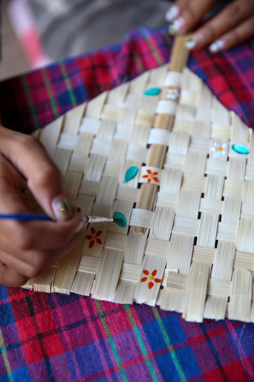 Chiang Mai : Traditional Lanna Bamboo Fan Weaving - Bamboo Fan Weaving in Chiang Mai, What Makes It Worth 90 Minutes