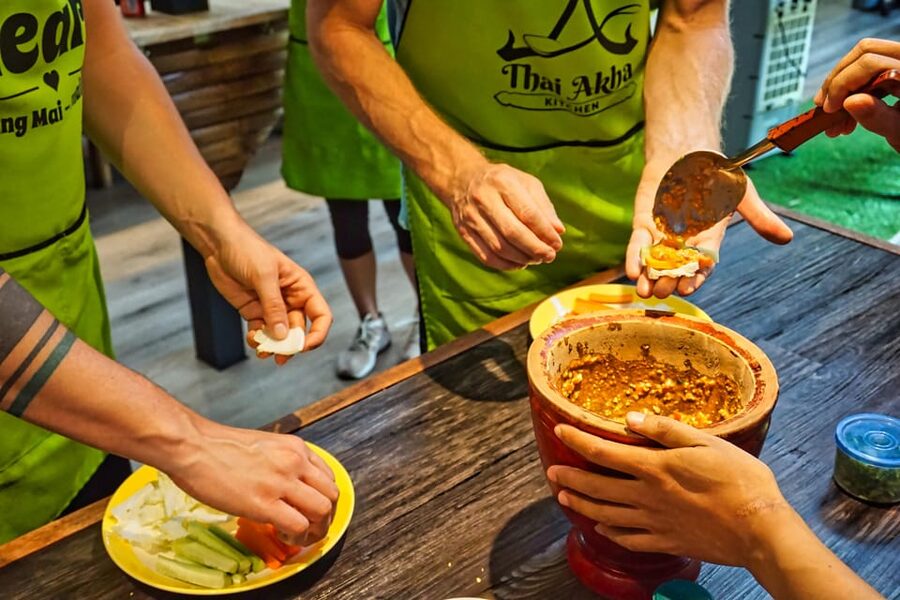 Chiang Mai: Traditional Thai-Akha Cooking Class& Market Tour - Who should book this Thai-Akha cooking class